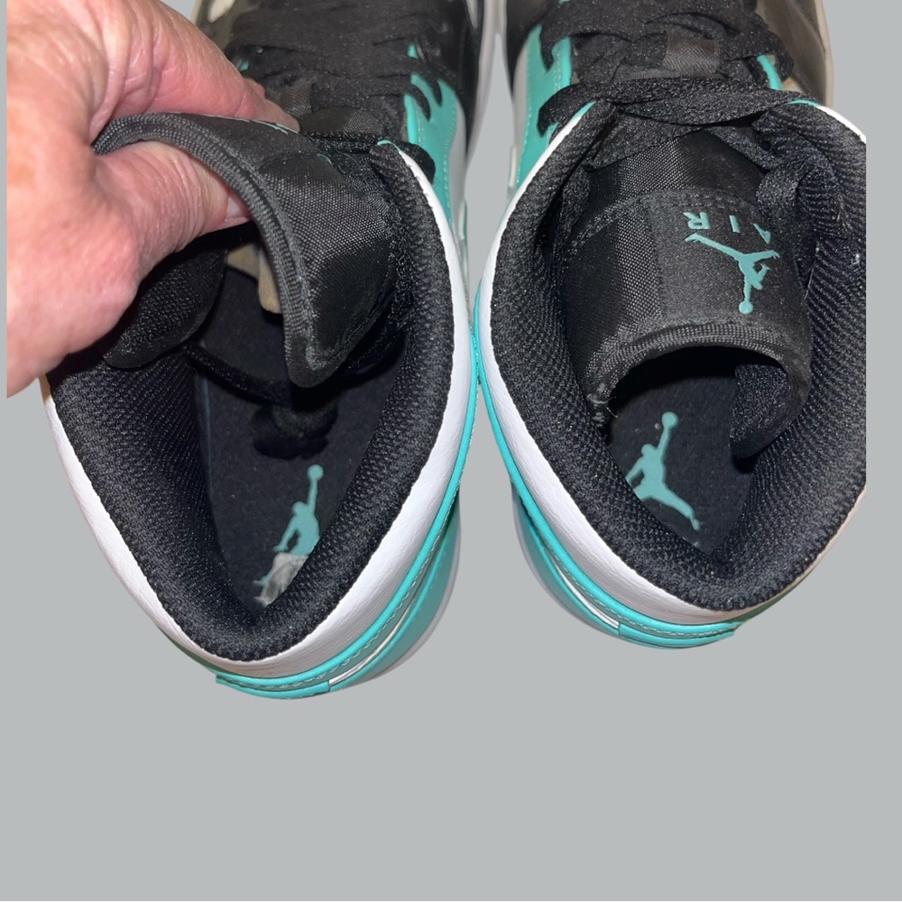 Nike Air Jordan 1 Mid Tropical Twist Teal Black High-Top 10.5 Sneakers554724-132 - Picture 7 of 8